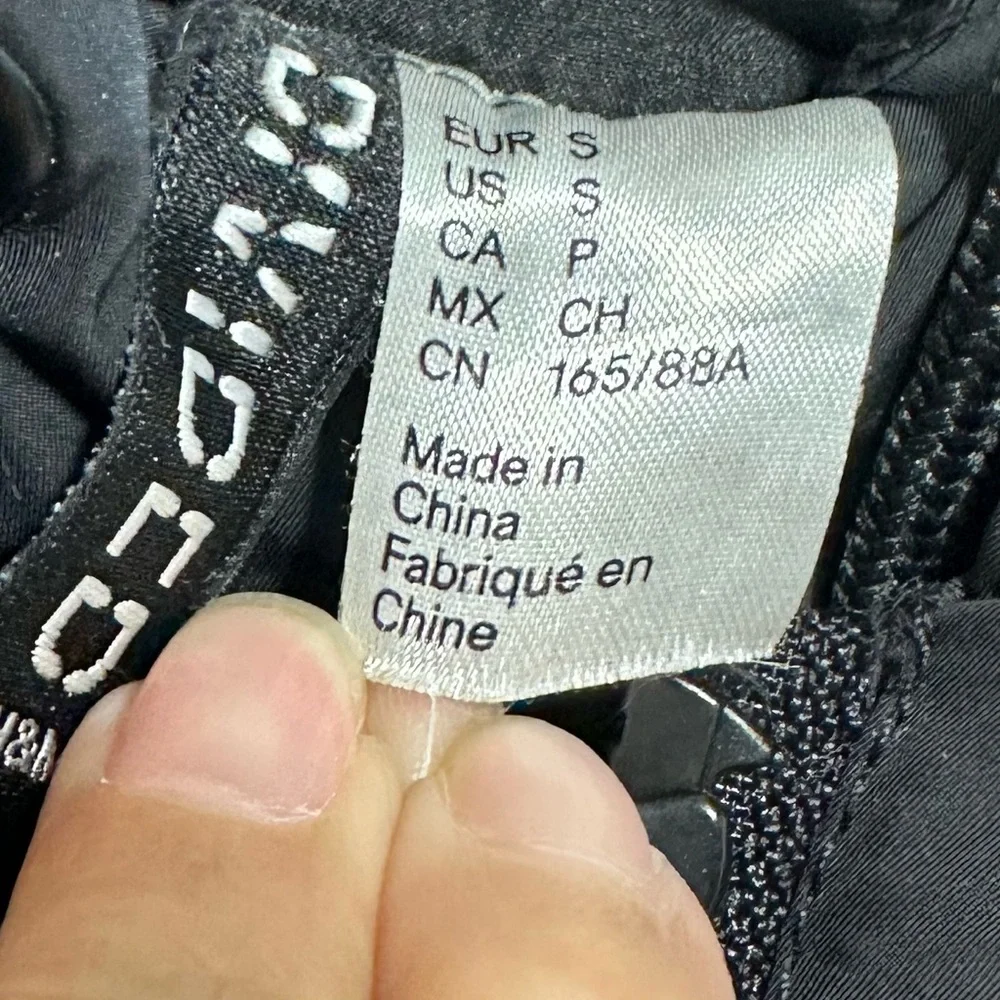 H&M Black Puffer Jacket - Women's Insulated Coat - Picture 12 of 14